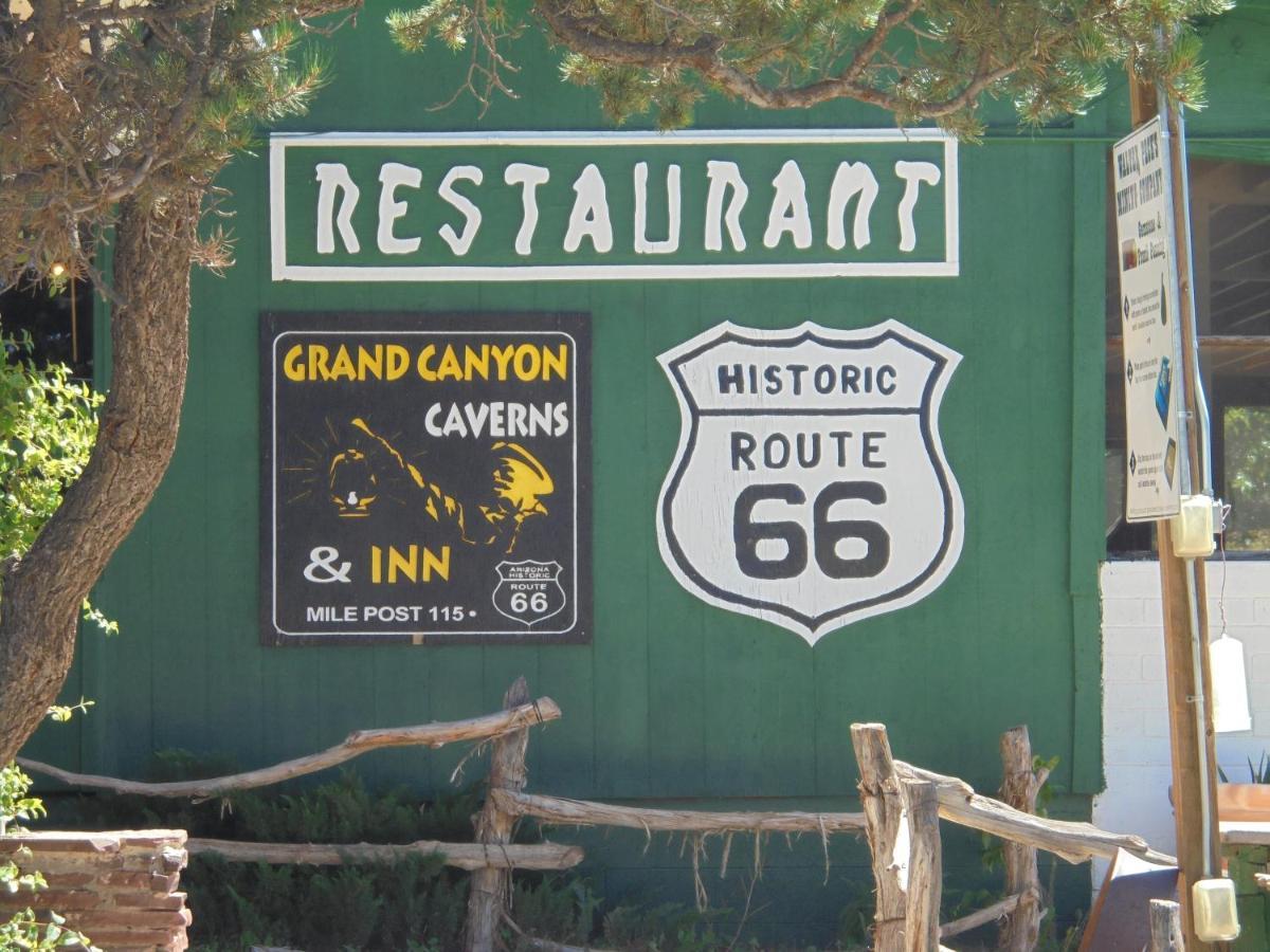 Grand Canyon Caverns Inn Peach Springs Eksteriør bilde