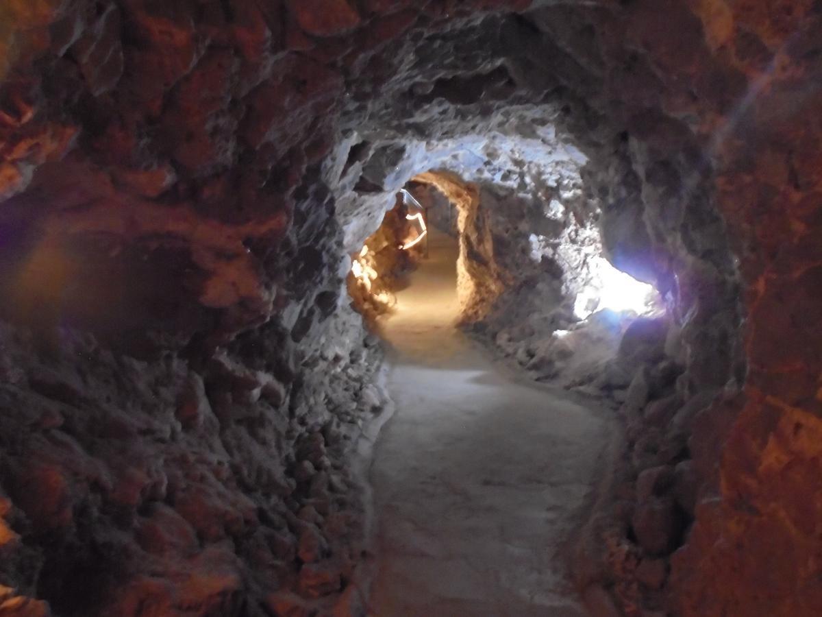 Grand Canyon Caverns Inn Peach Springs Eksteriør bilde