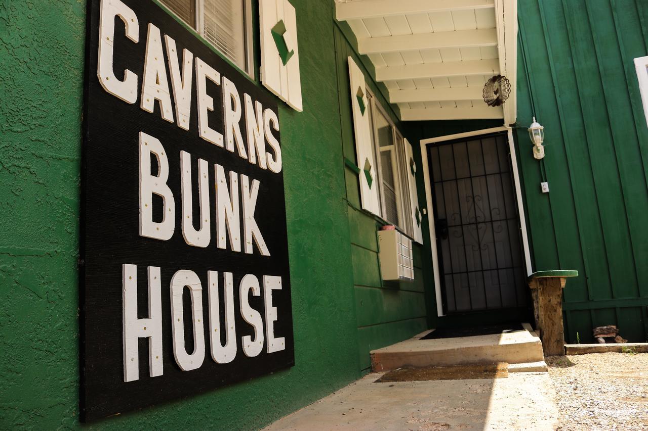Grand Canyon Caverns Inn Peach Springs Eksteriør bilde