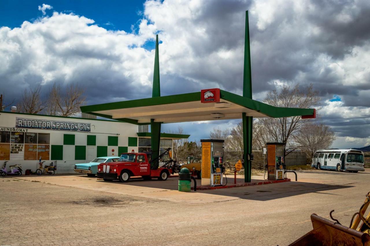 Grand Canyon Caverns Inn Peach Springs Eksteriør bilde